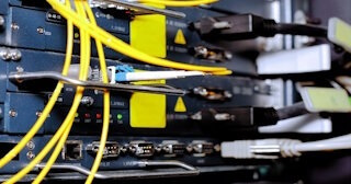Заказать монтаж сетей в Новотроицке. Обслуживание ПК, ремонт от 315 руб